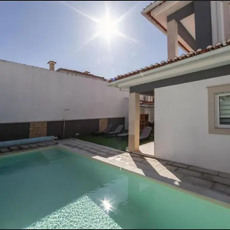 Nazarena Villa *
