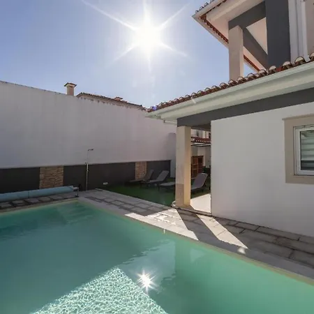 Nazarena Villa
