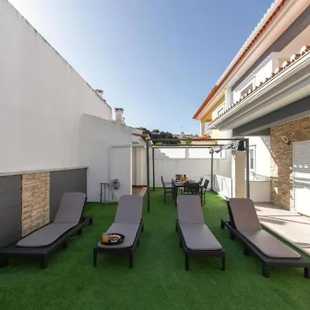 Nazarena Villa *